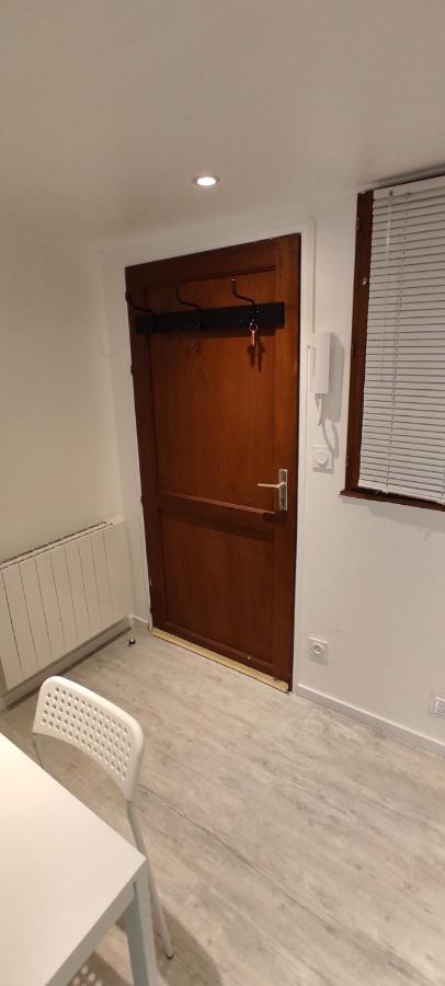 Studette Remoise Apartment Reims Luaran gambar